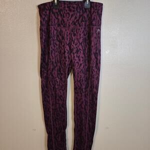 Elegant Purple Animal Print Leggings